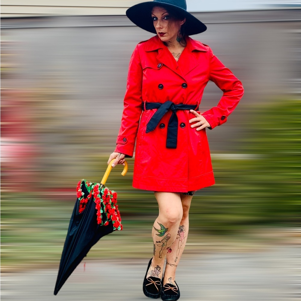 Dkny red nylon rain coat felt lining mini trench slicker